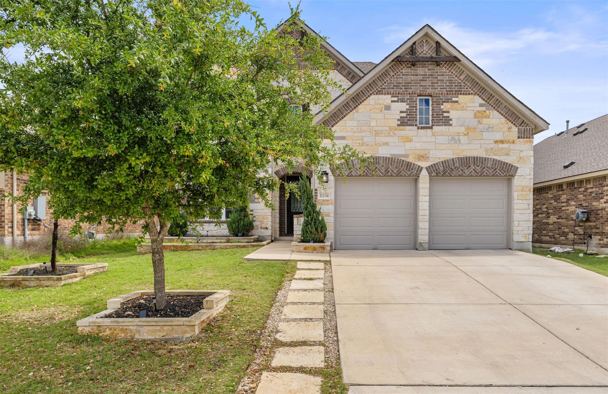 17233 Borromeo Ave — photo 5