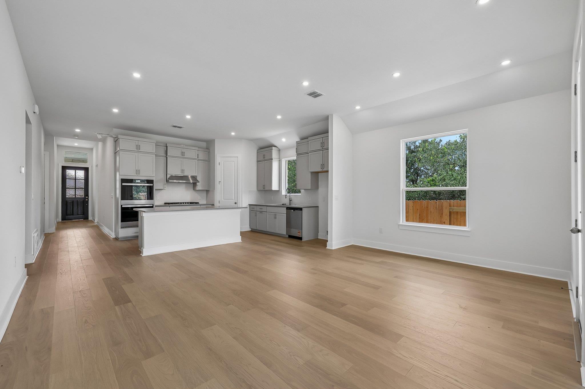 135 Comfort DR — photo 4