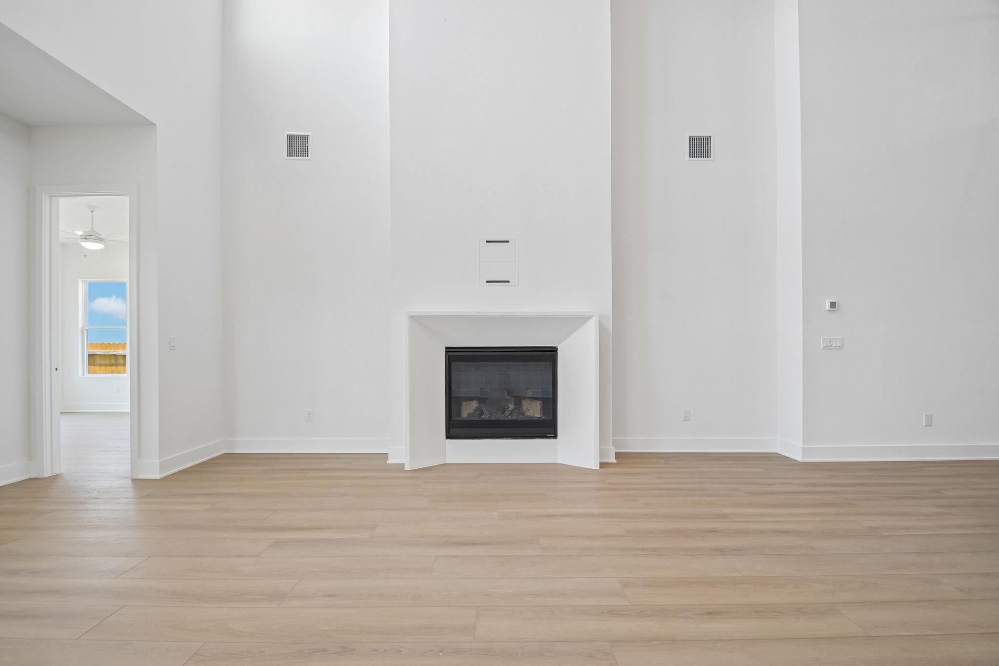 121 Christian Springs DR — photo 4