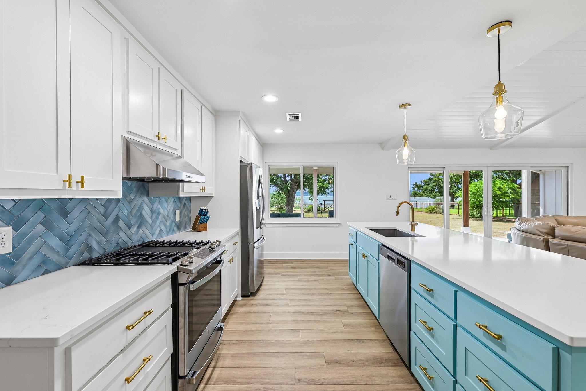 114 Agarita DR — photo 4