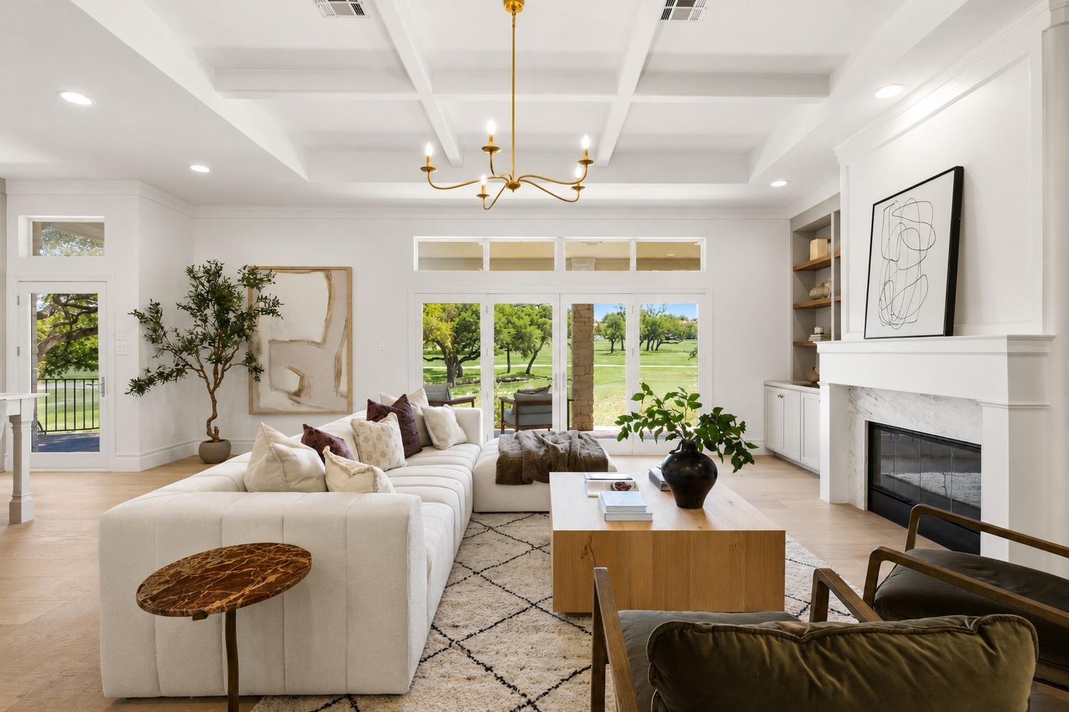 48 Tiburon DR