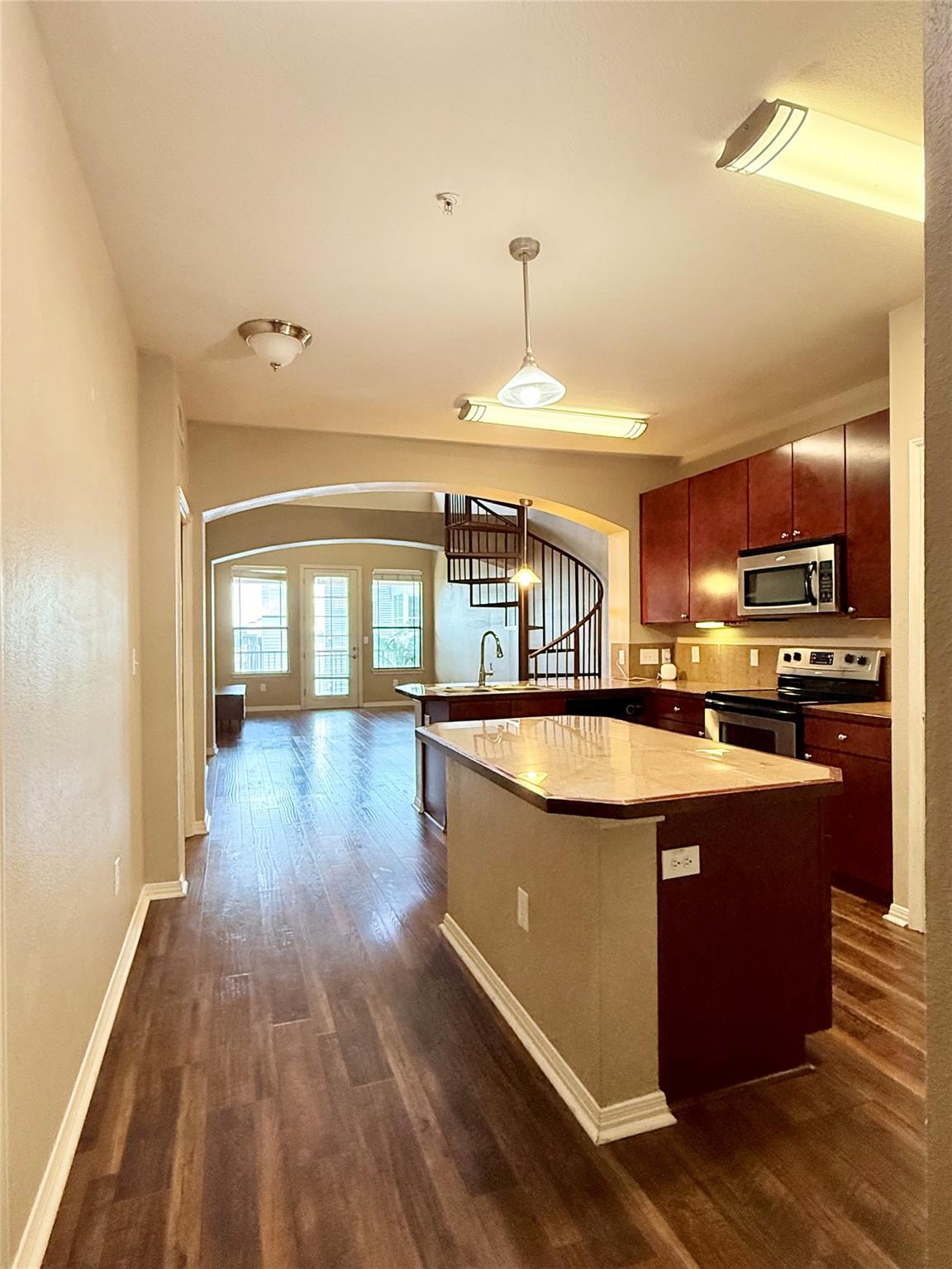 2505 San Gabriel ST #605 — photo 3