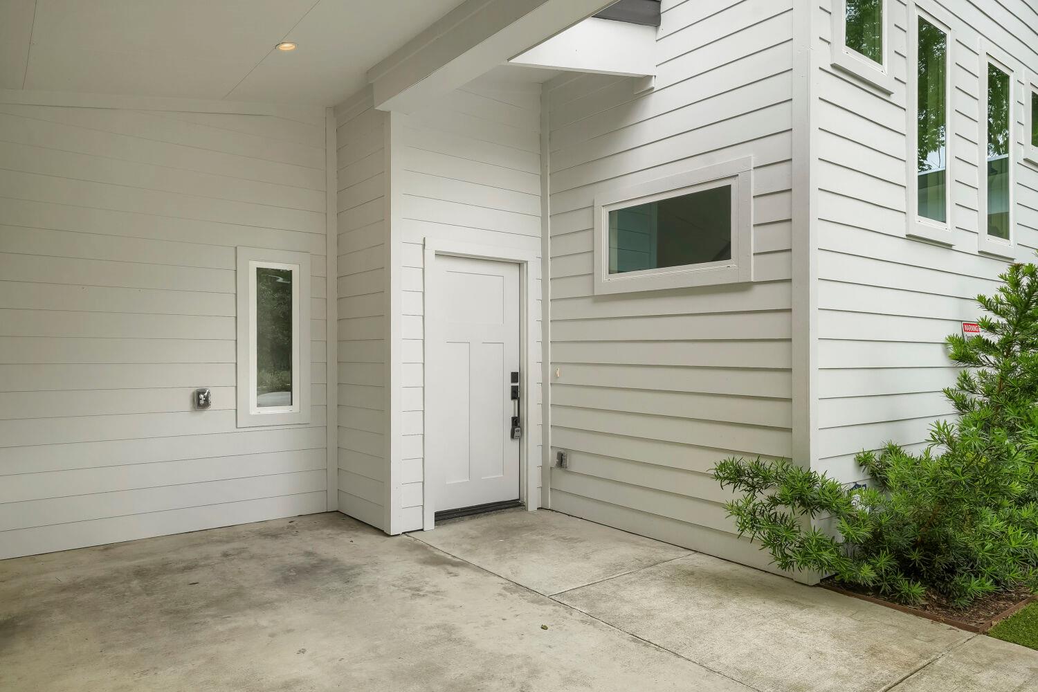 4805 Sara DR — photo 3