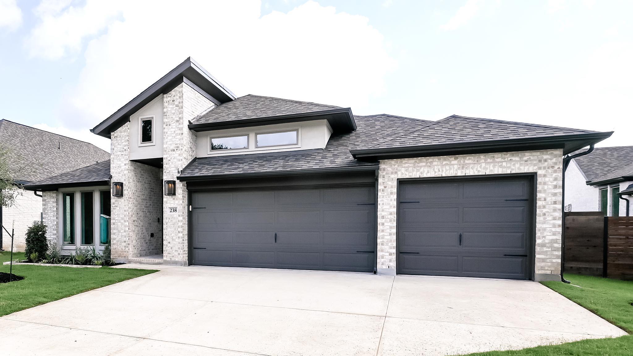 238 Melody RD — photo 3