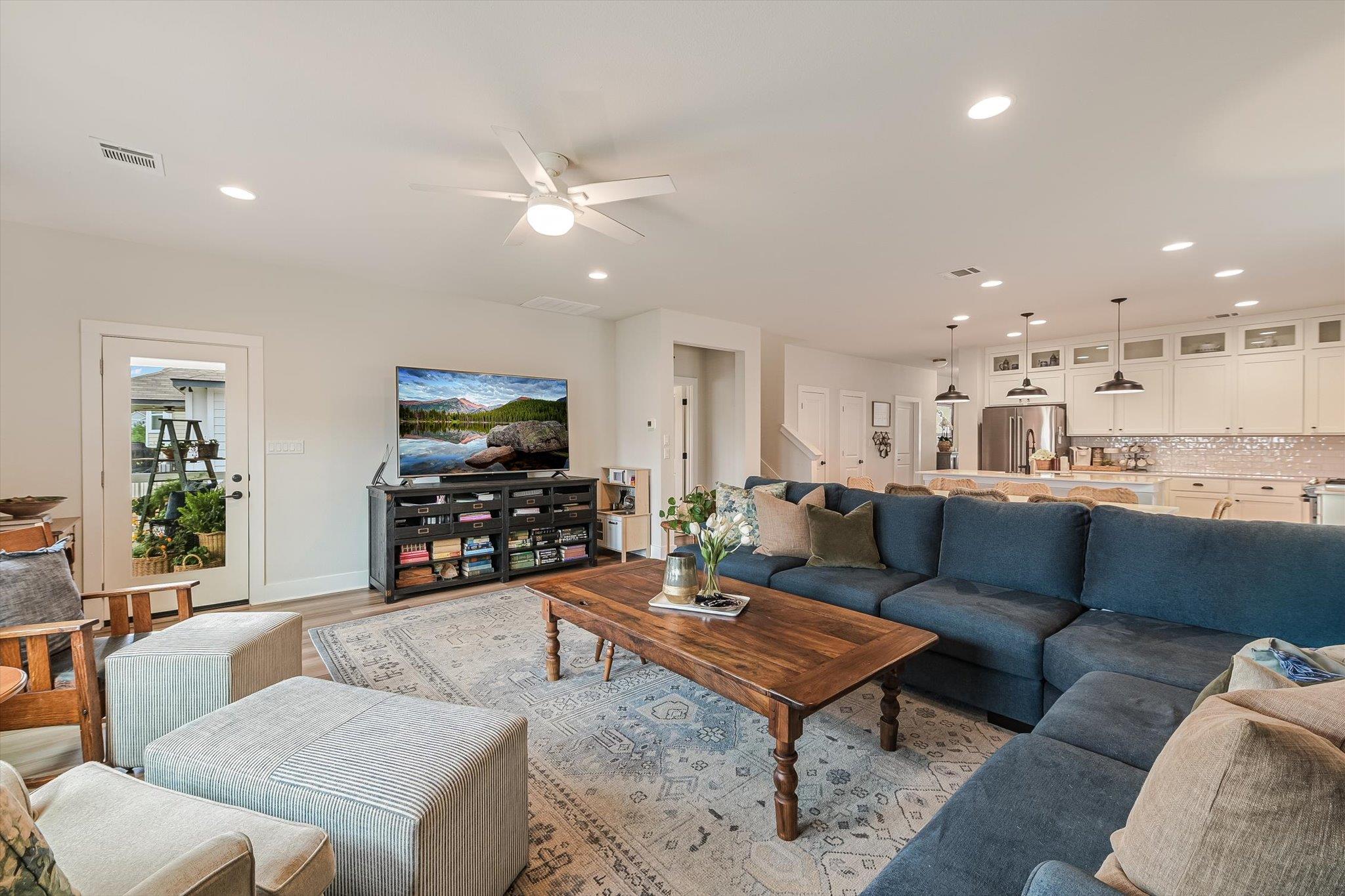 125 Broken Oak DR — photo 4