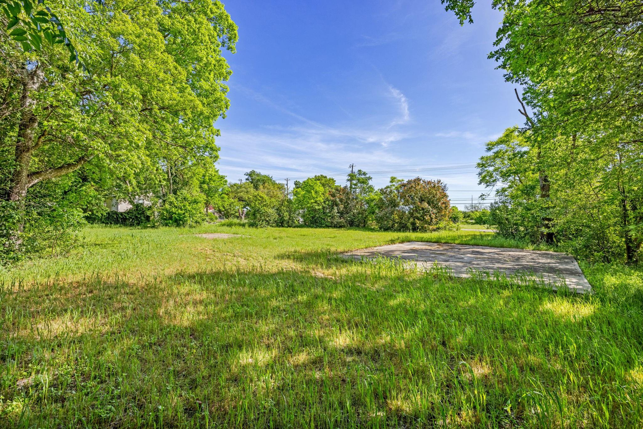 2703 Poplar LN — photo 4