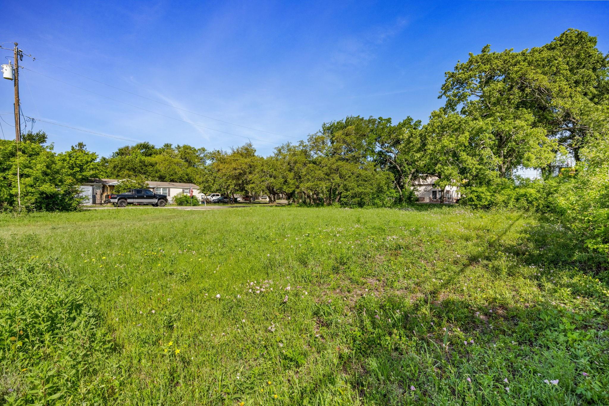 2704 Poplar LN — photo 5
