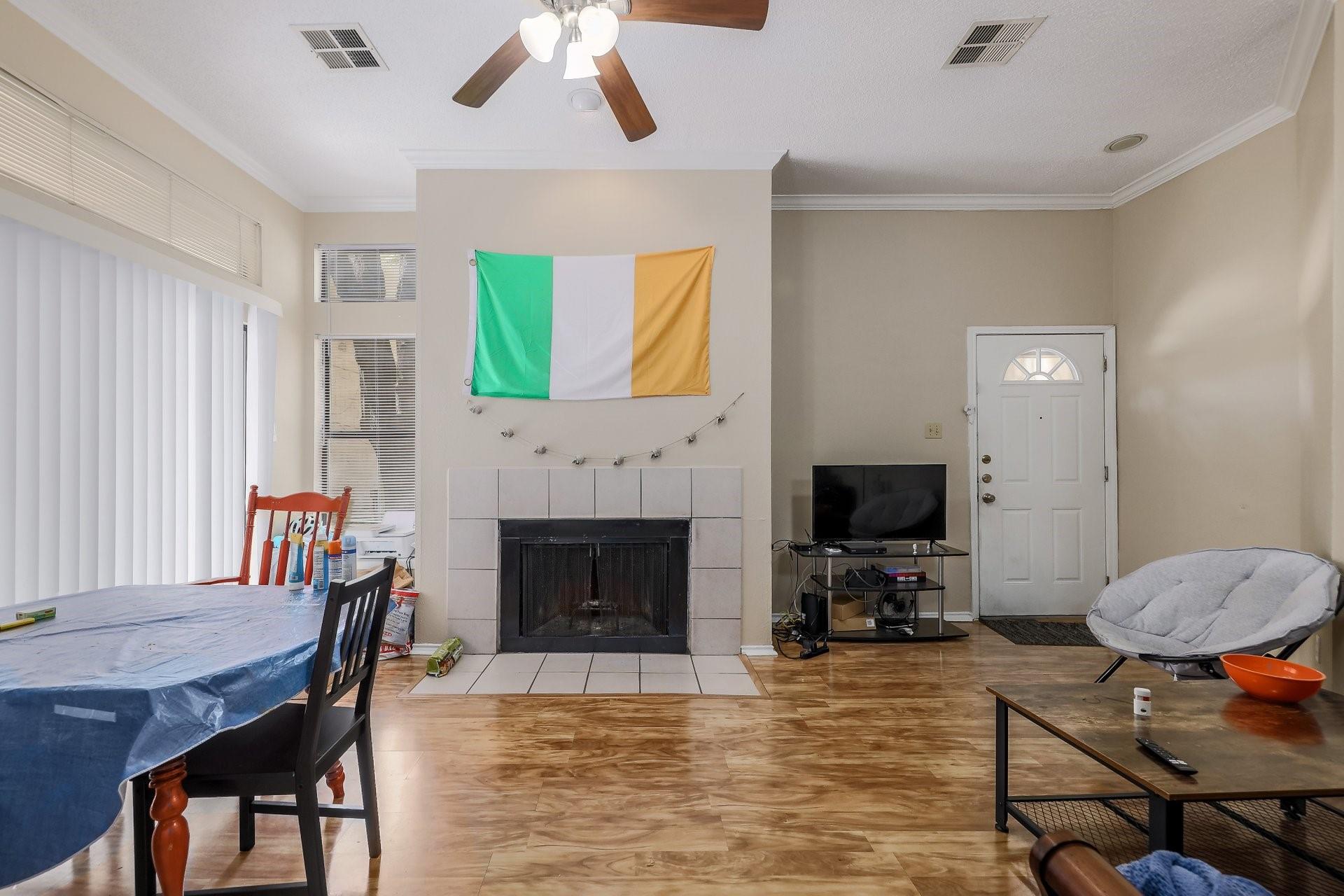 2802 Nueces ST #101 — photo 5