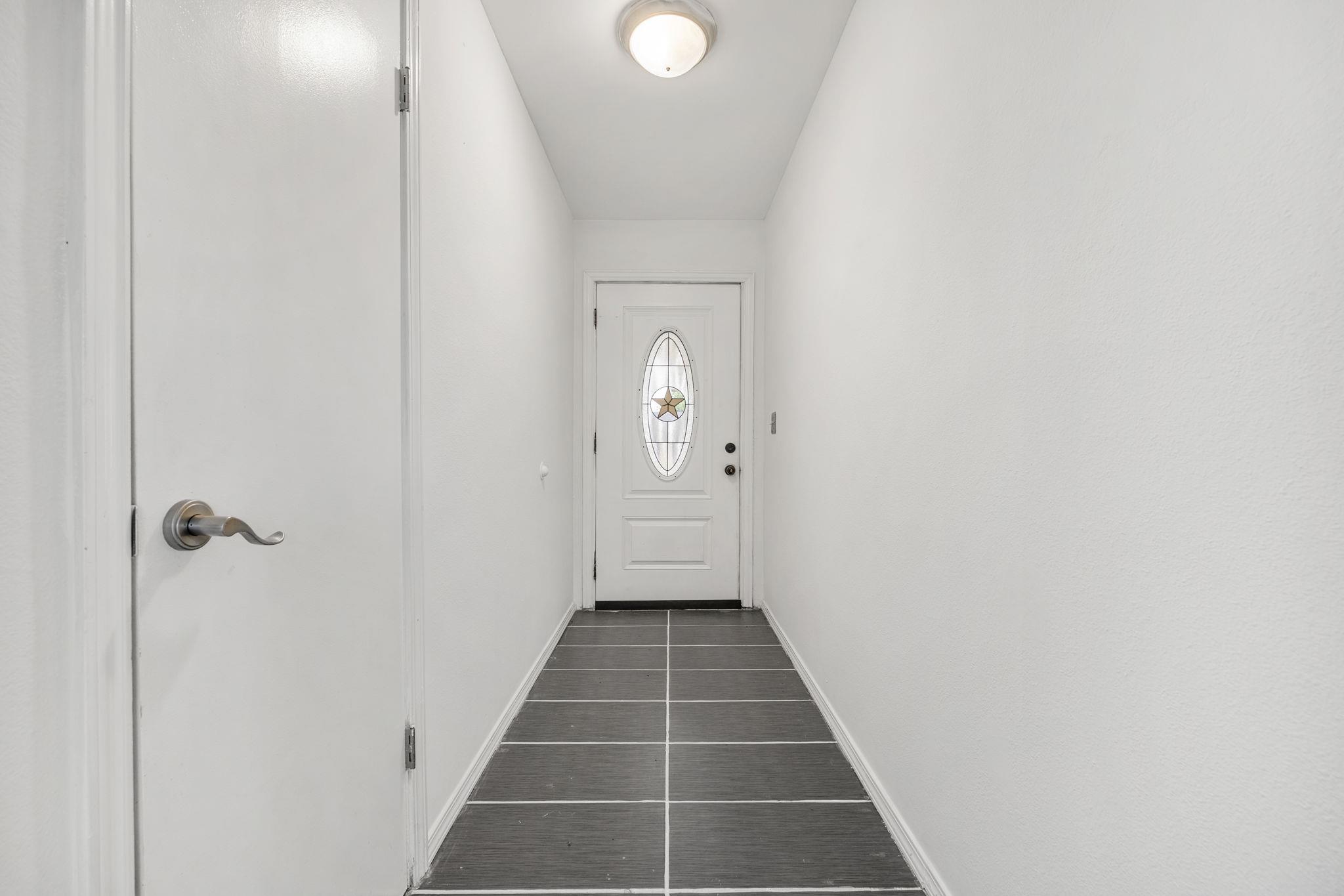2502 Coach DR — photo 3