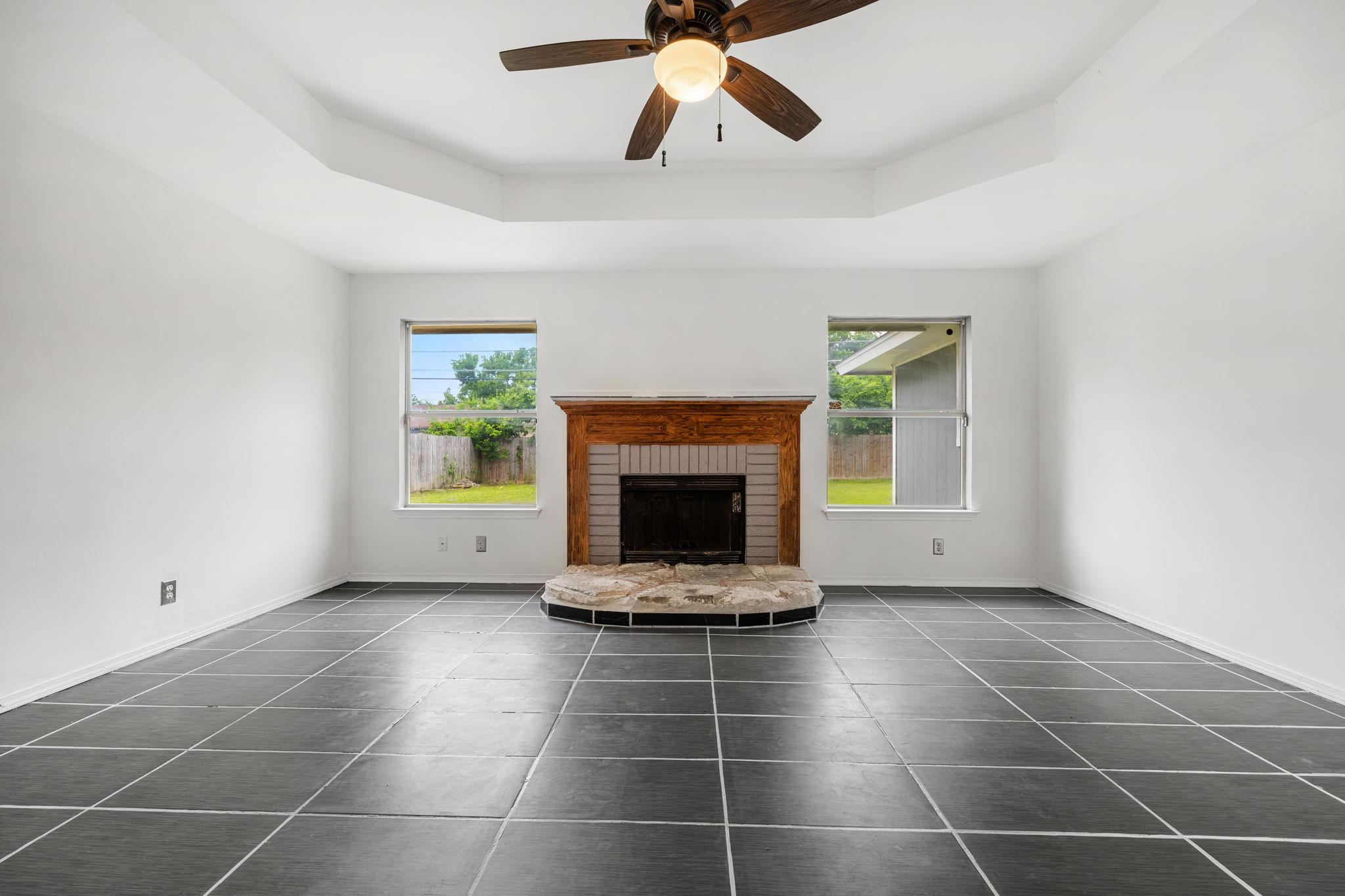 2502 Coach DR — photo 4