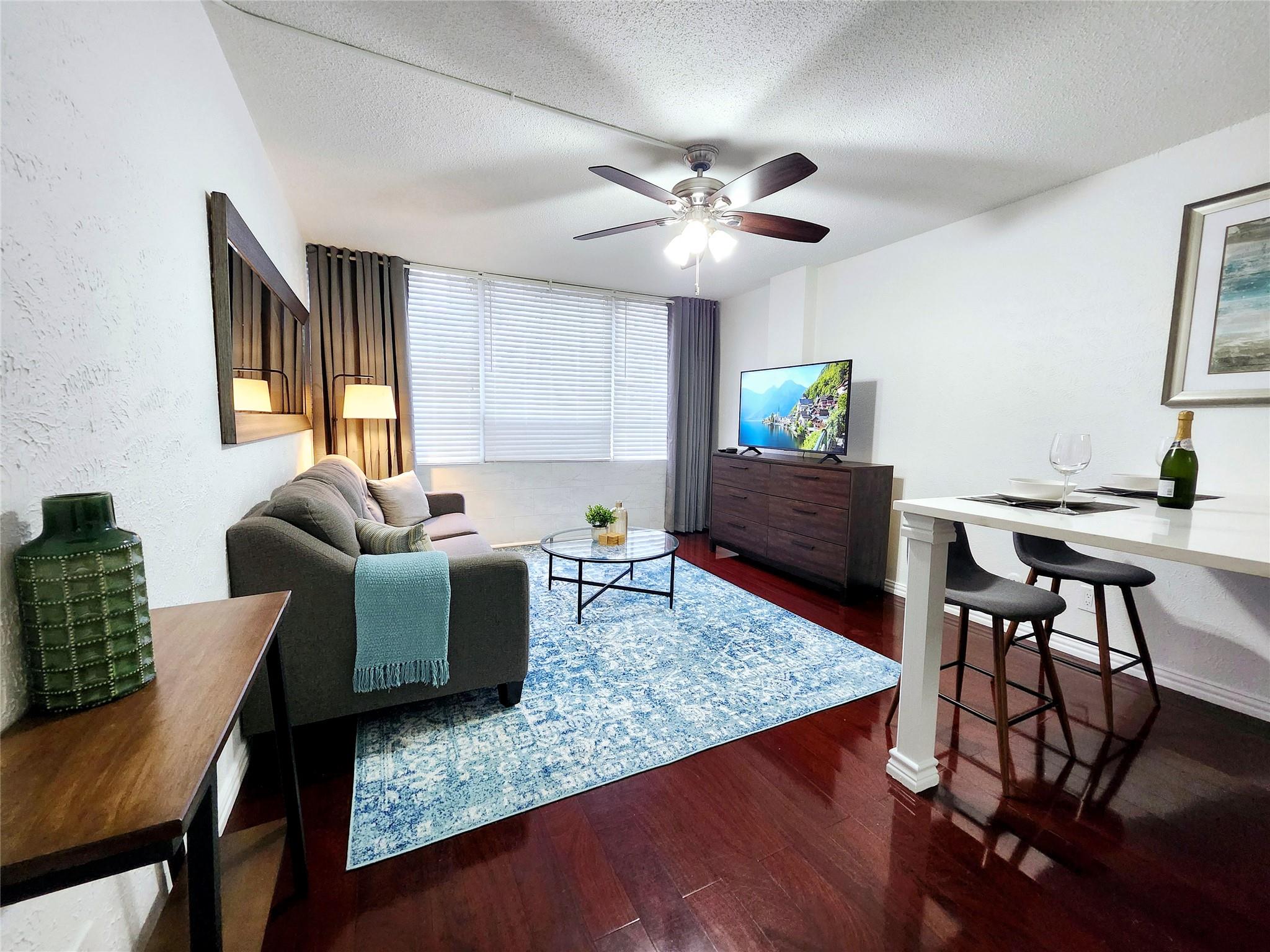 1800 Lavaca ST #102 — photo 3