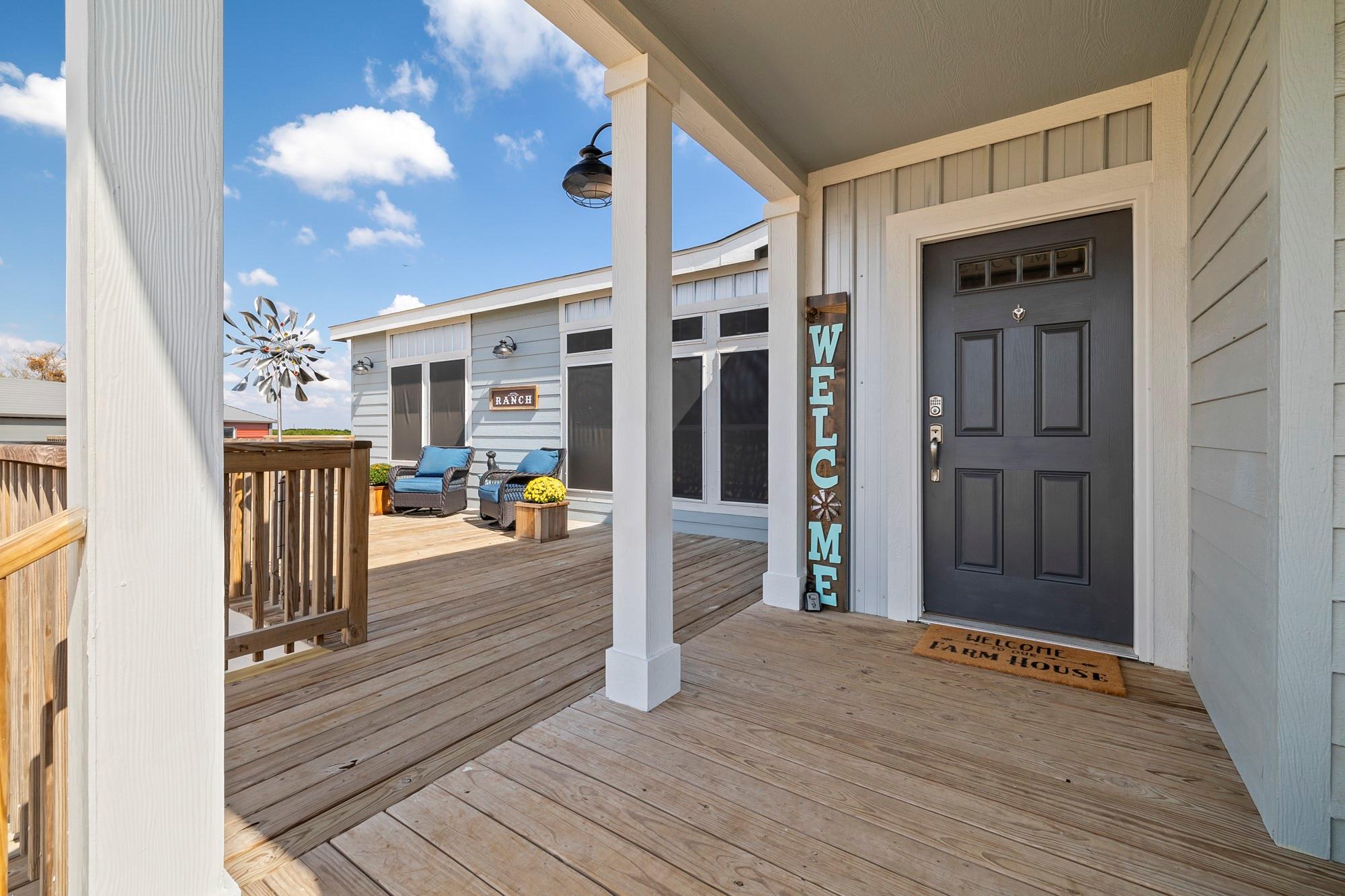 247 Daniel DR — photo 4
