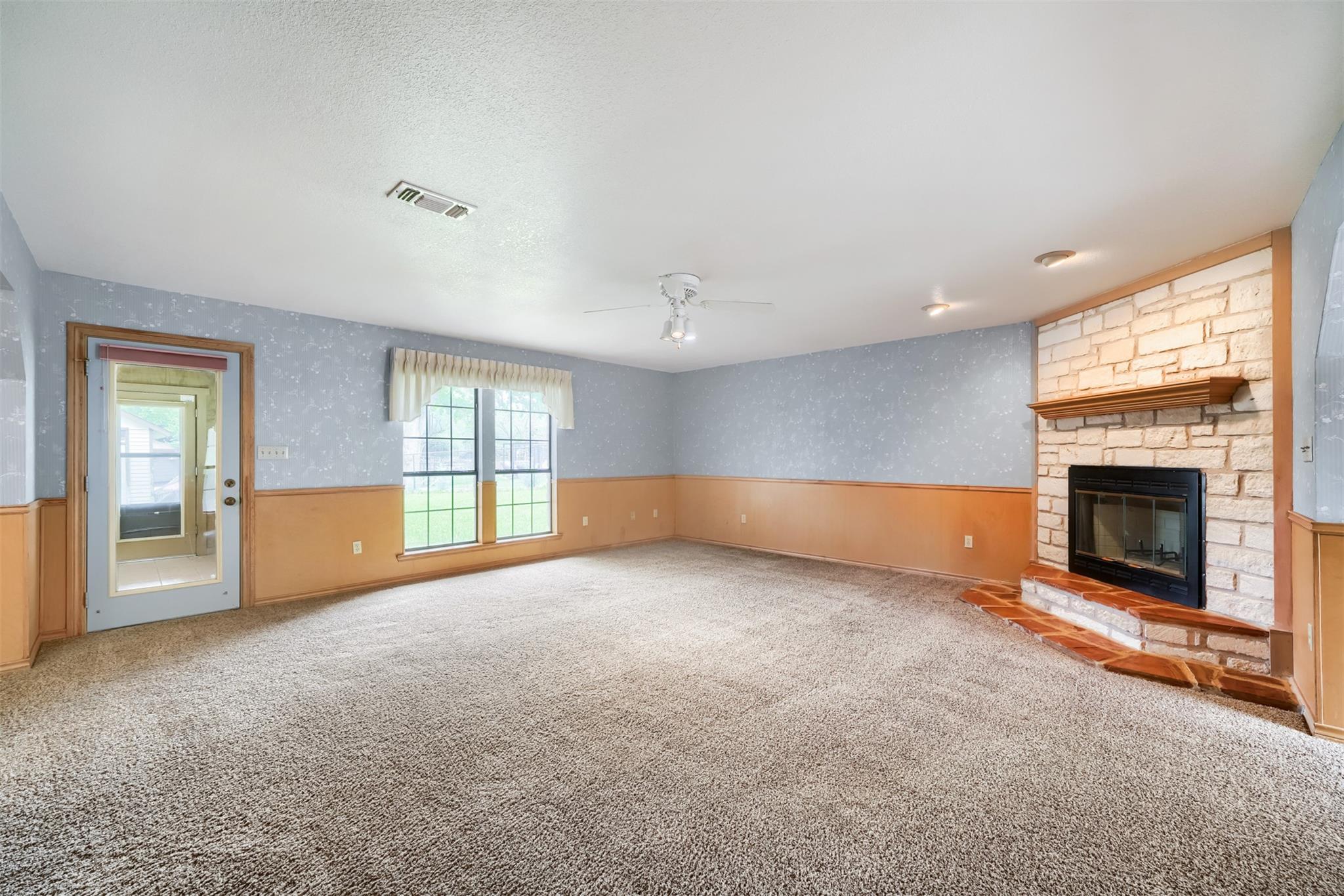 1406 Highland DR — photo 5