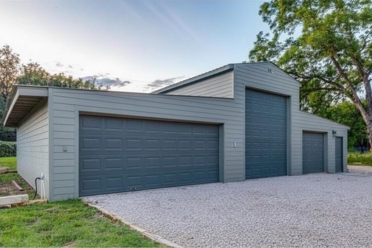 303 Lago Verde RD — photo 4