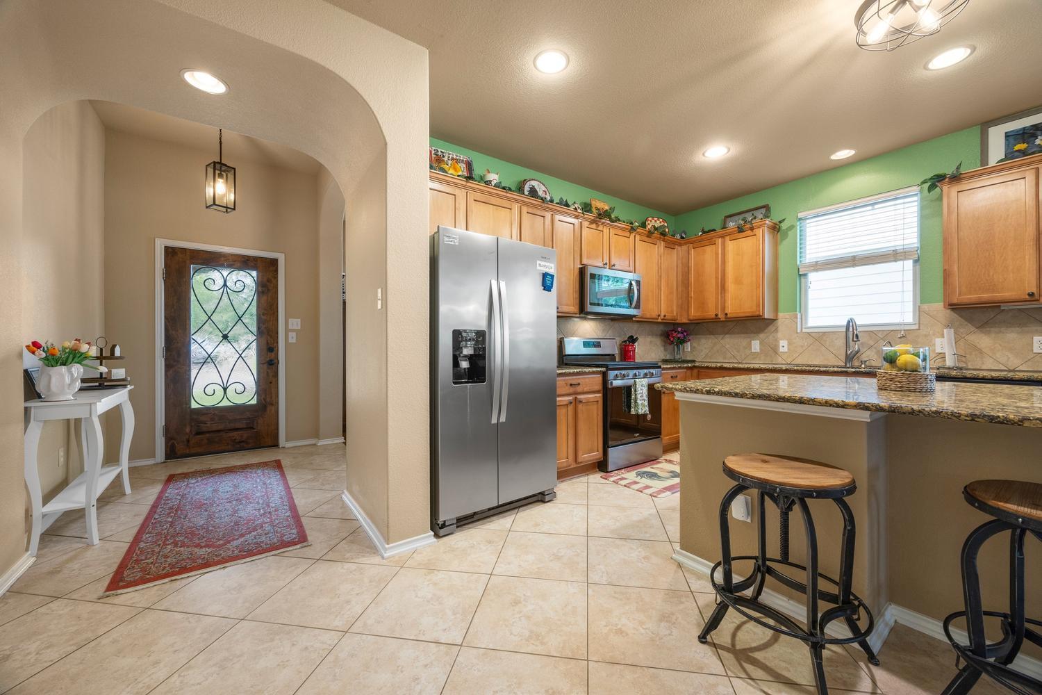 208 Birch DR — photo 4