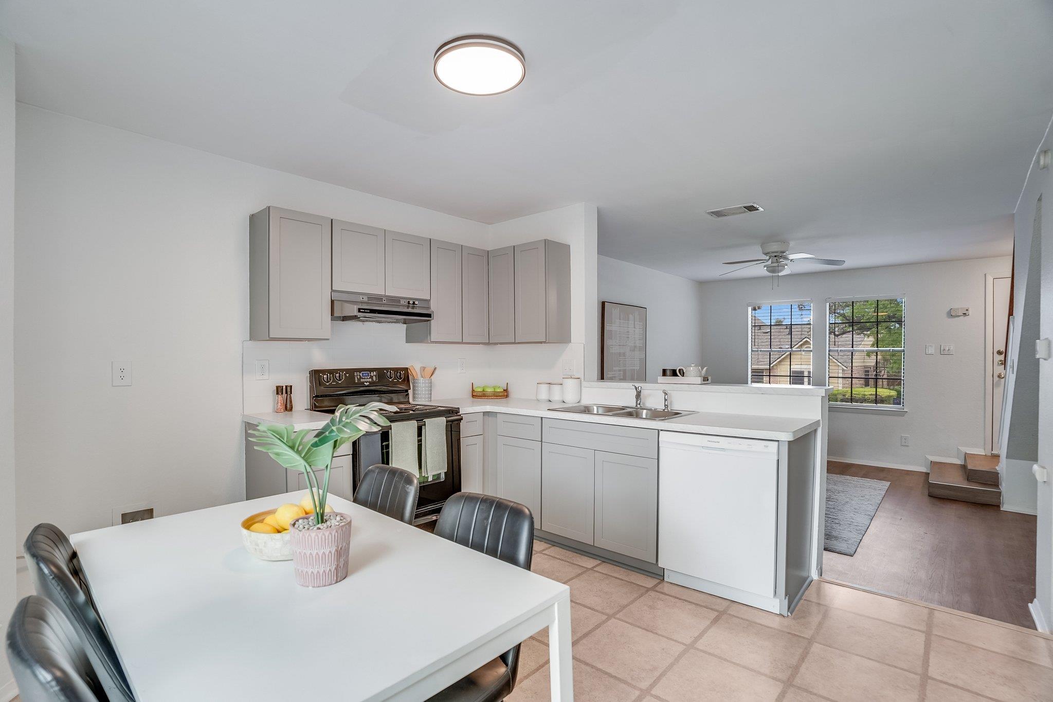 11901 Swearingen DR #37 — photo 5