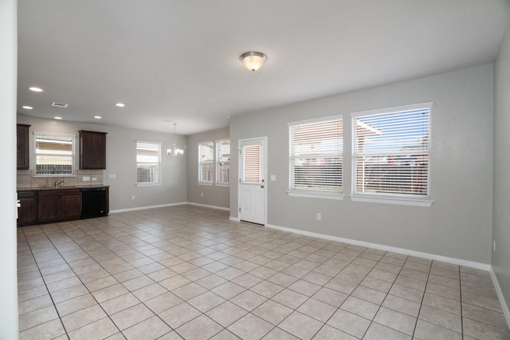 156 Triumph RD — photo 5