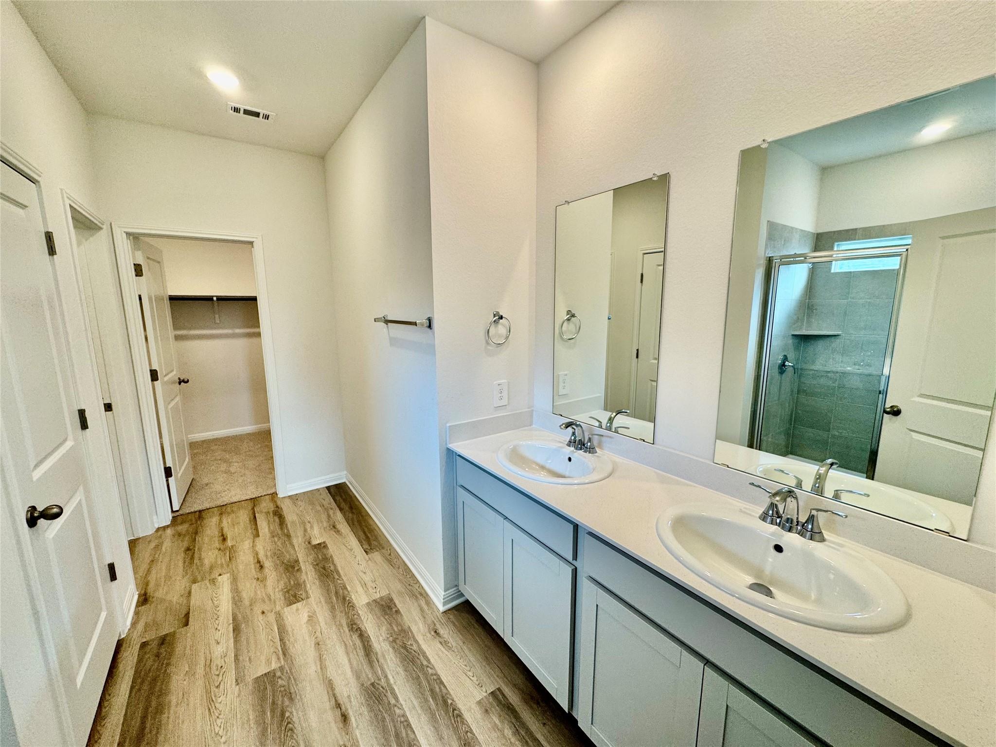 135 Fossil DR — photo 4