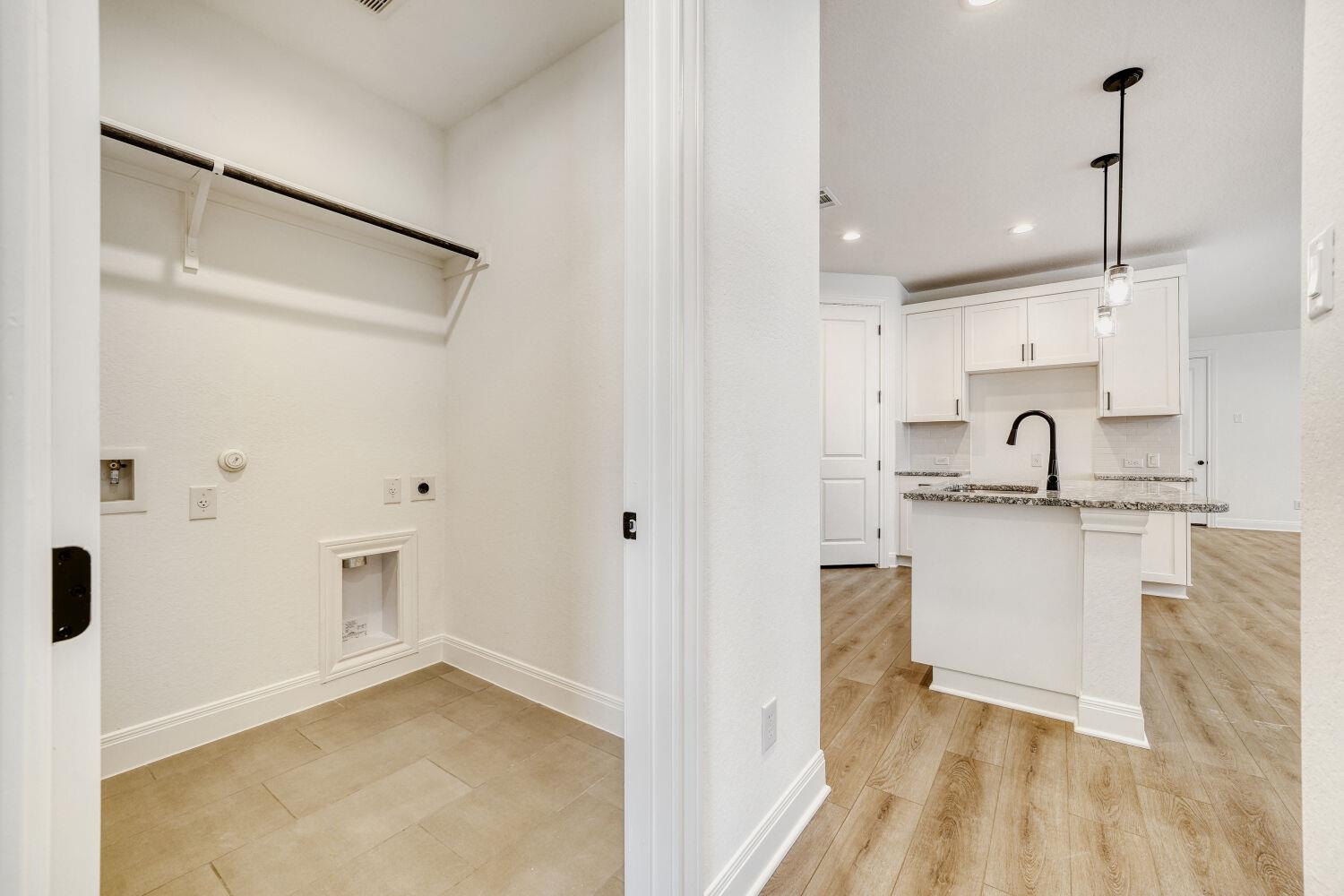122 International ST — photo 4