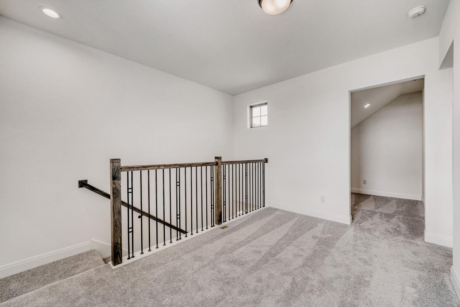 122 International ST — photo 5