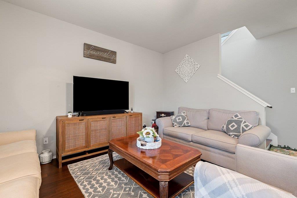 140 Wolfberry PATH — photo 4