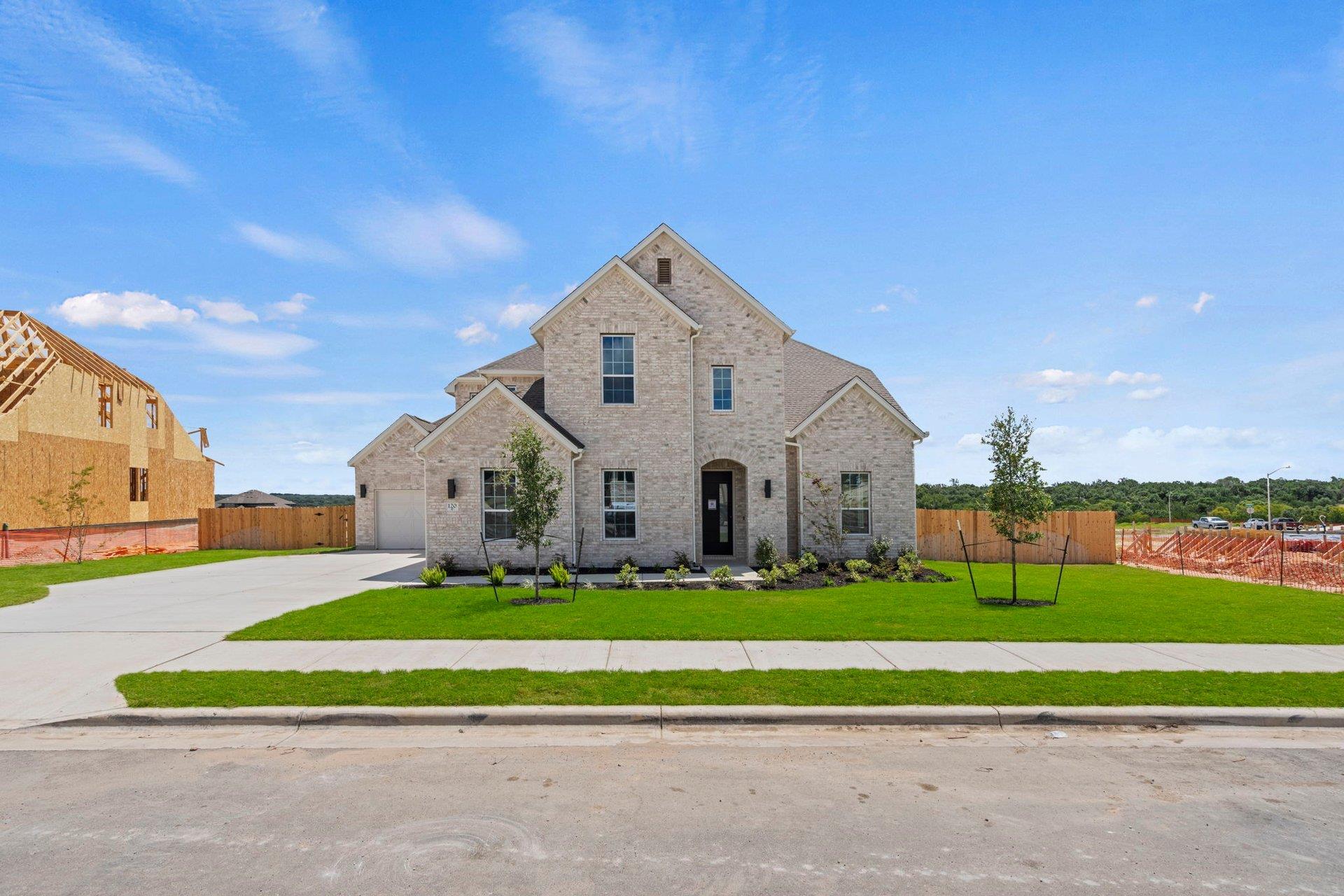 120 Clancy DR — photo 3