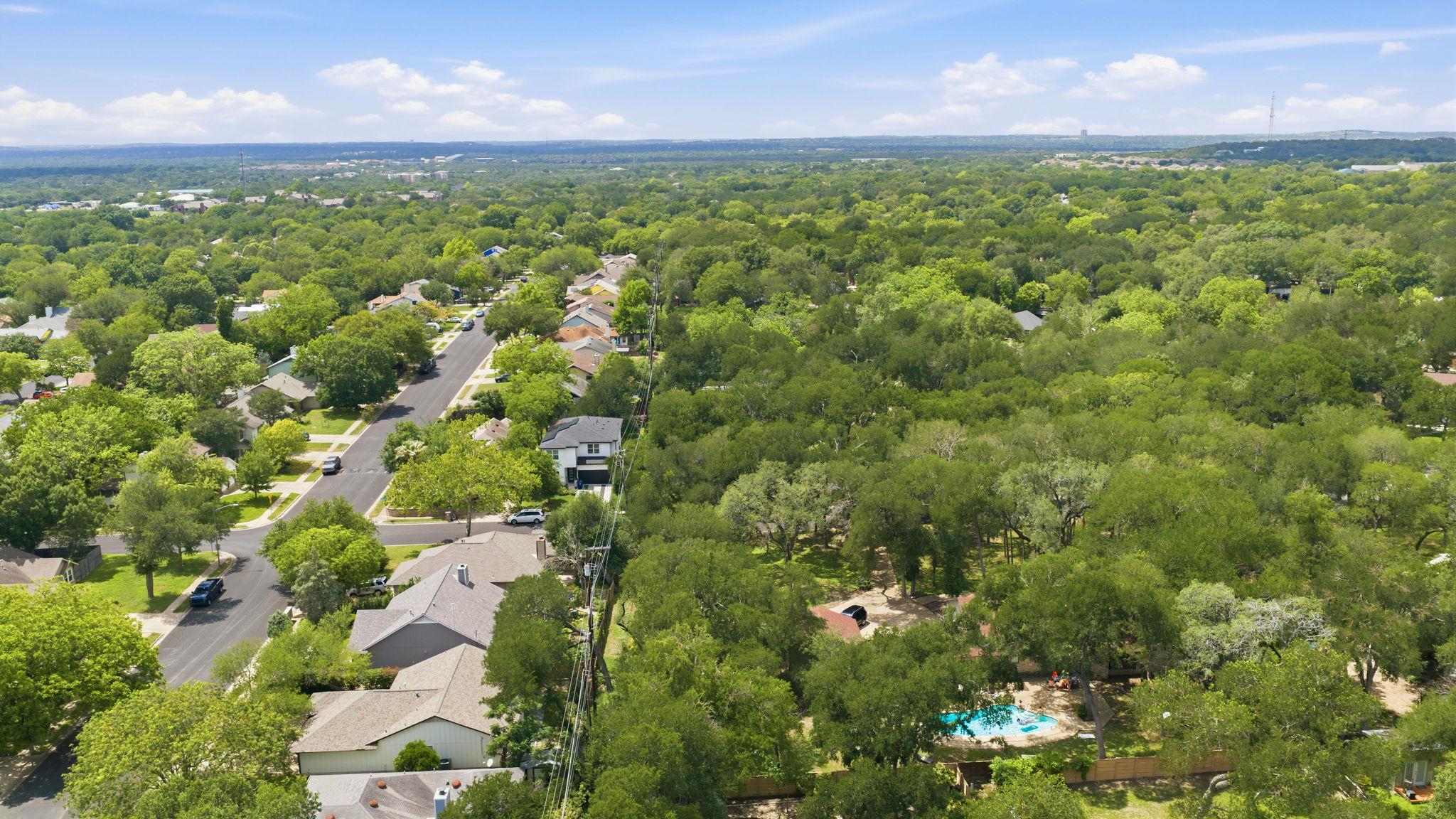 9505 Woodshire DR — photo 5