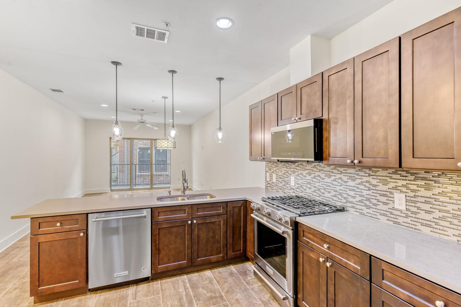 908 Nueces ST #14 — photo 5