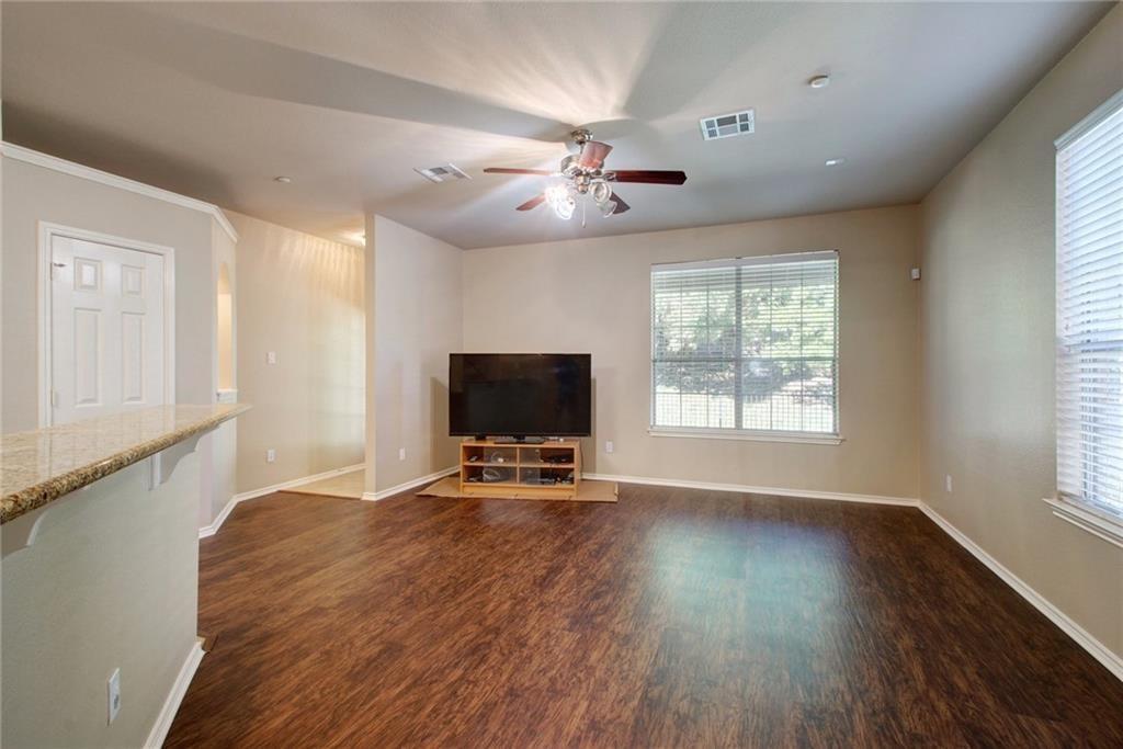 1310 Parmer LN #24B — photo 4