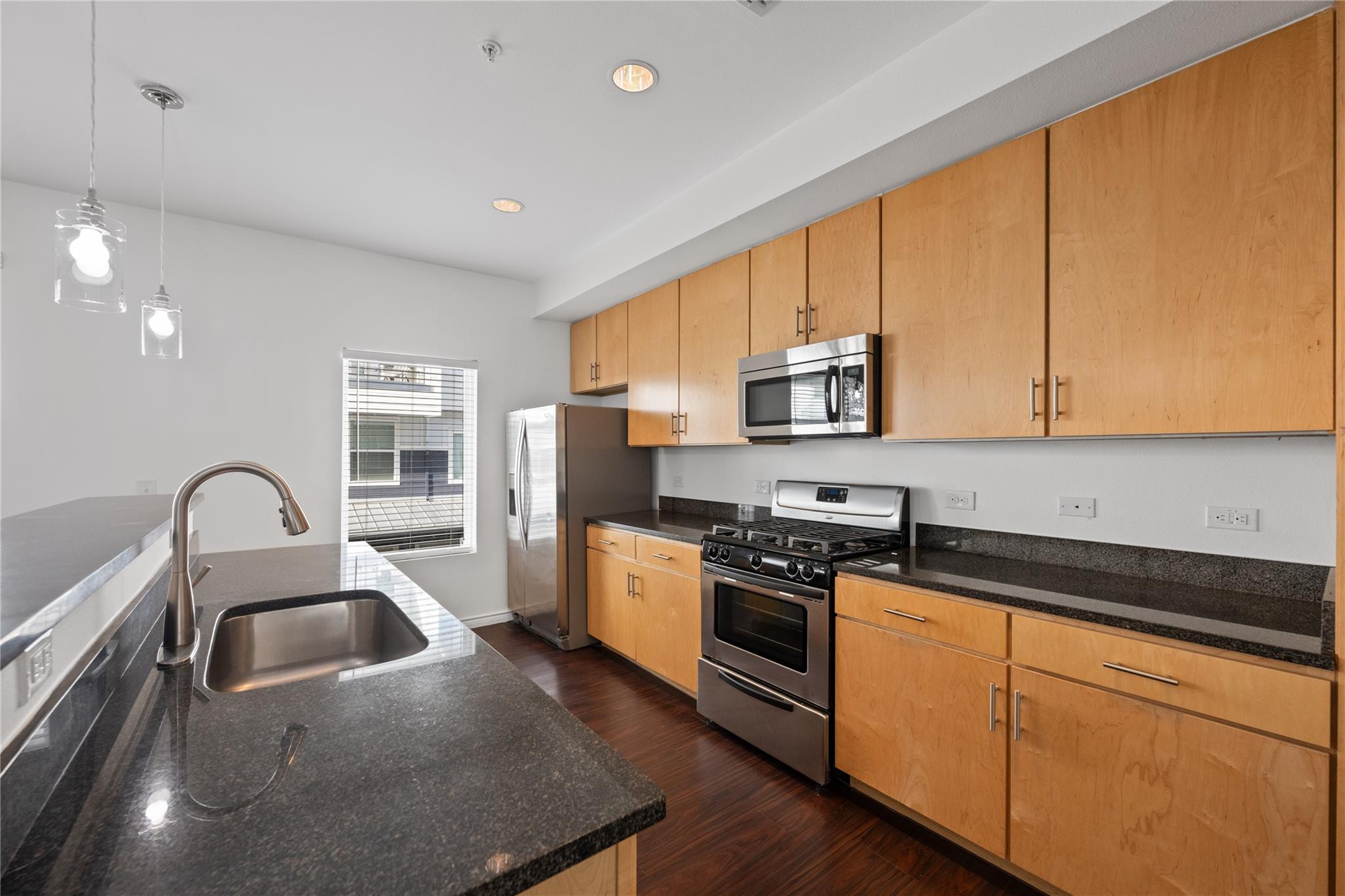 2606 Wilson ST #1104 — photo 4