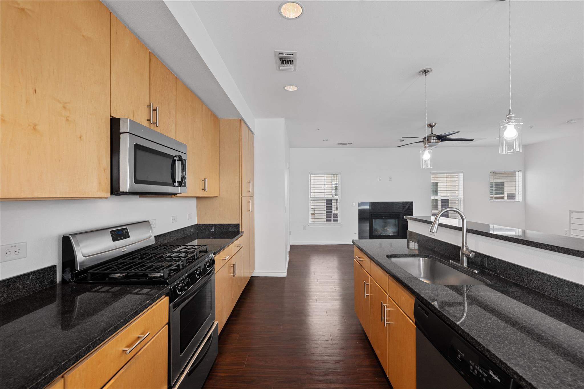 2606 Wilson ST #1104 — photo 5