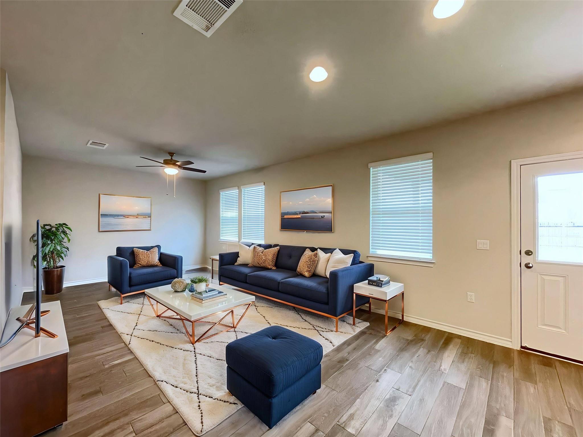 1602 Jacey WAY — photo 3