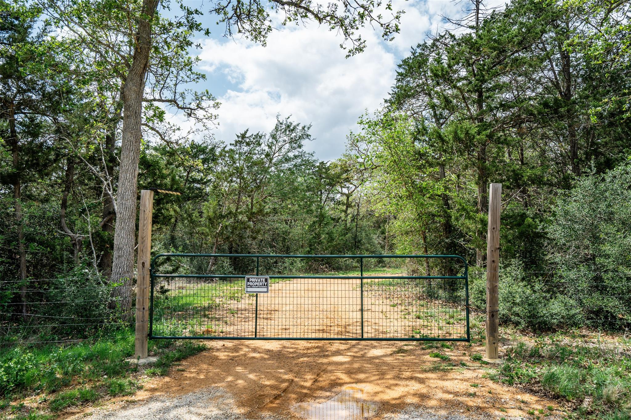 1354 OLD PIN OAK RD — photo 3