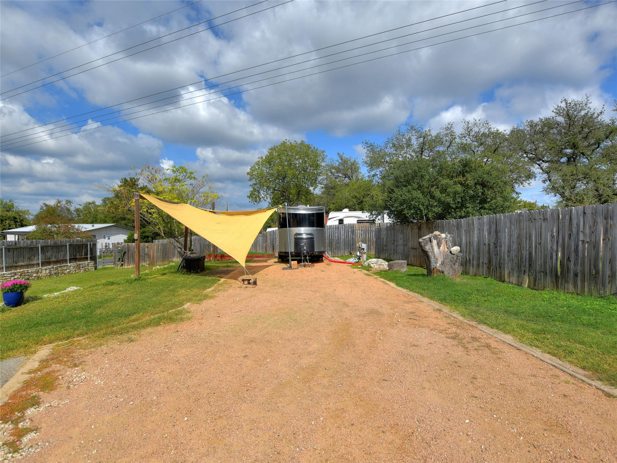 1605 Lancer LN — photo 4