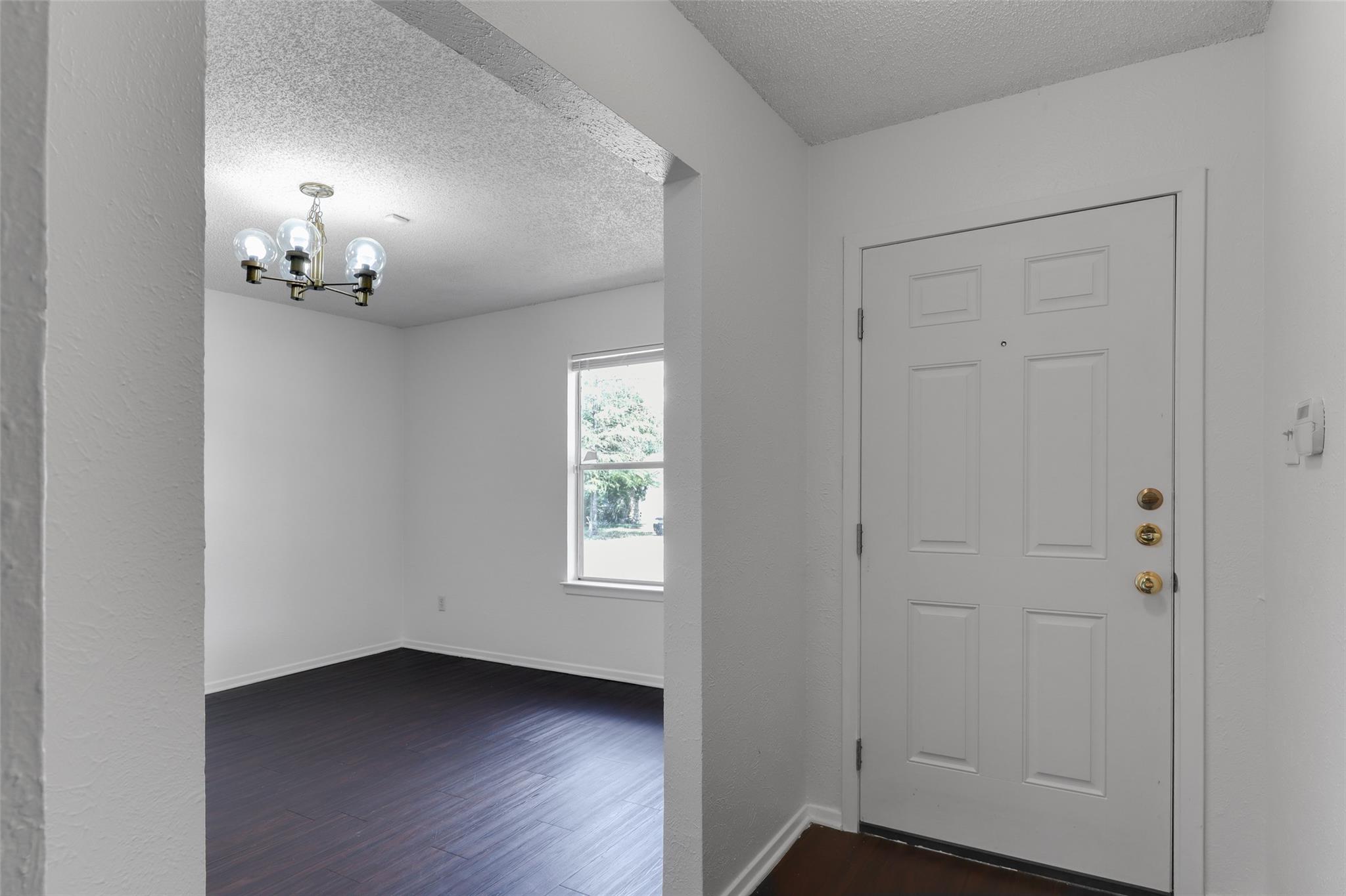 656 Mairo ST — photo 3