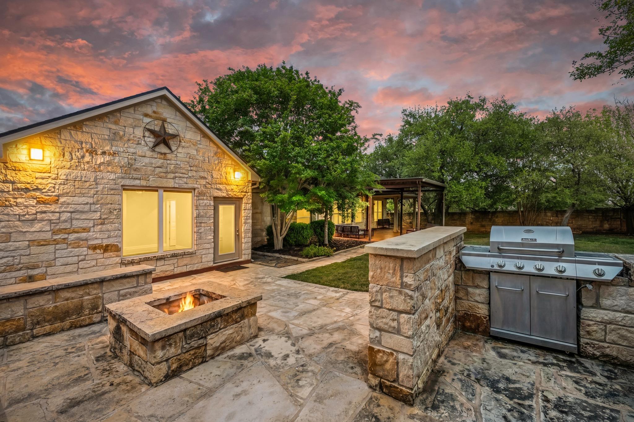 1023 Grassy Field RD — photo 3