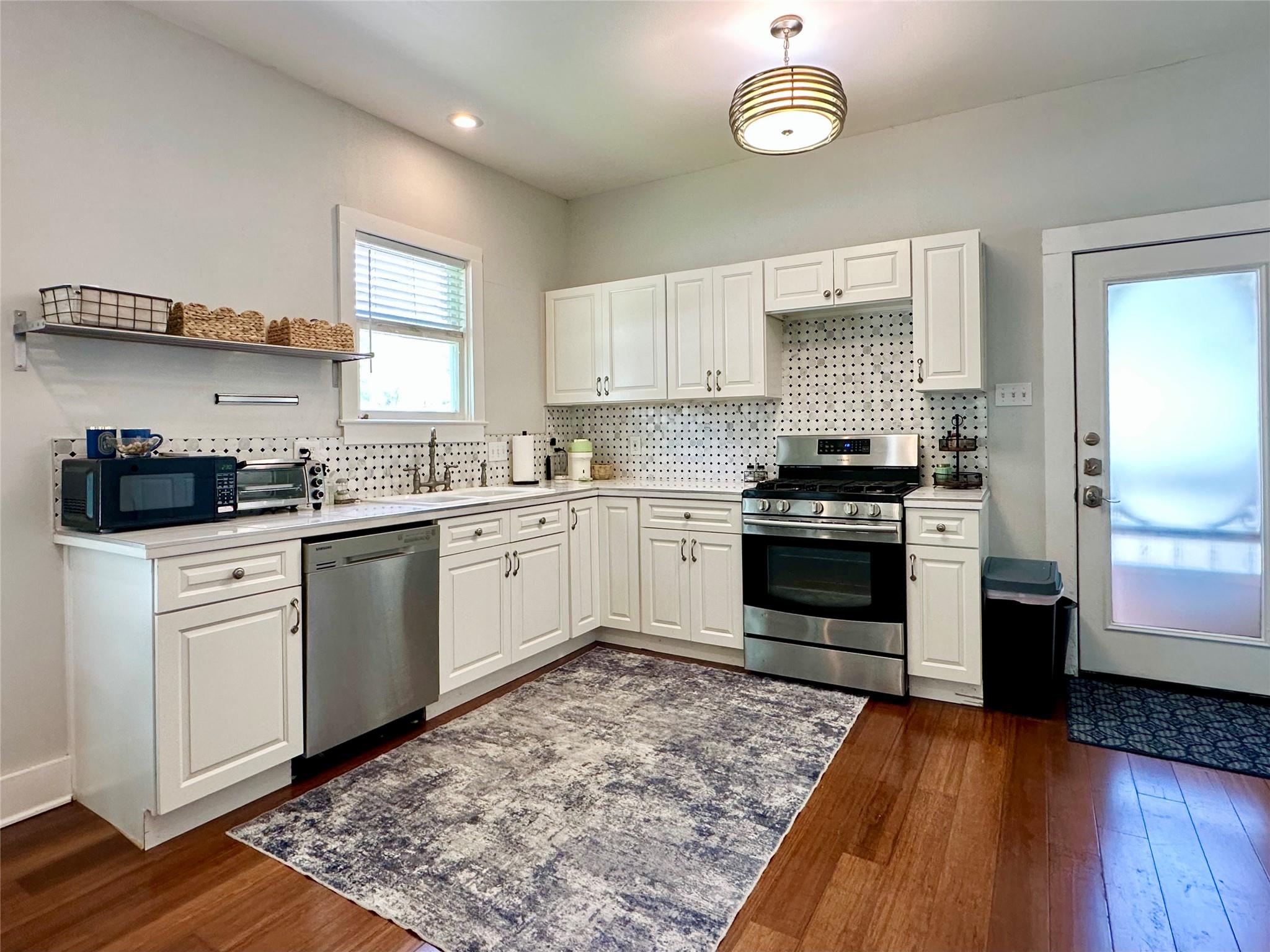 1501 Church ST #A — photo 4