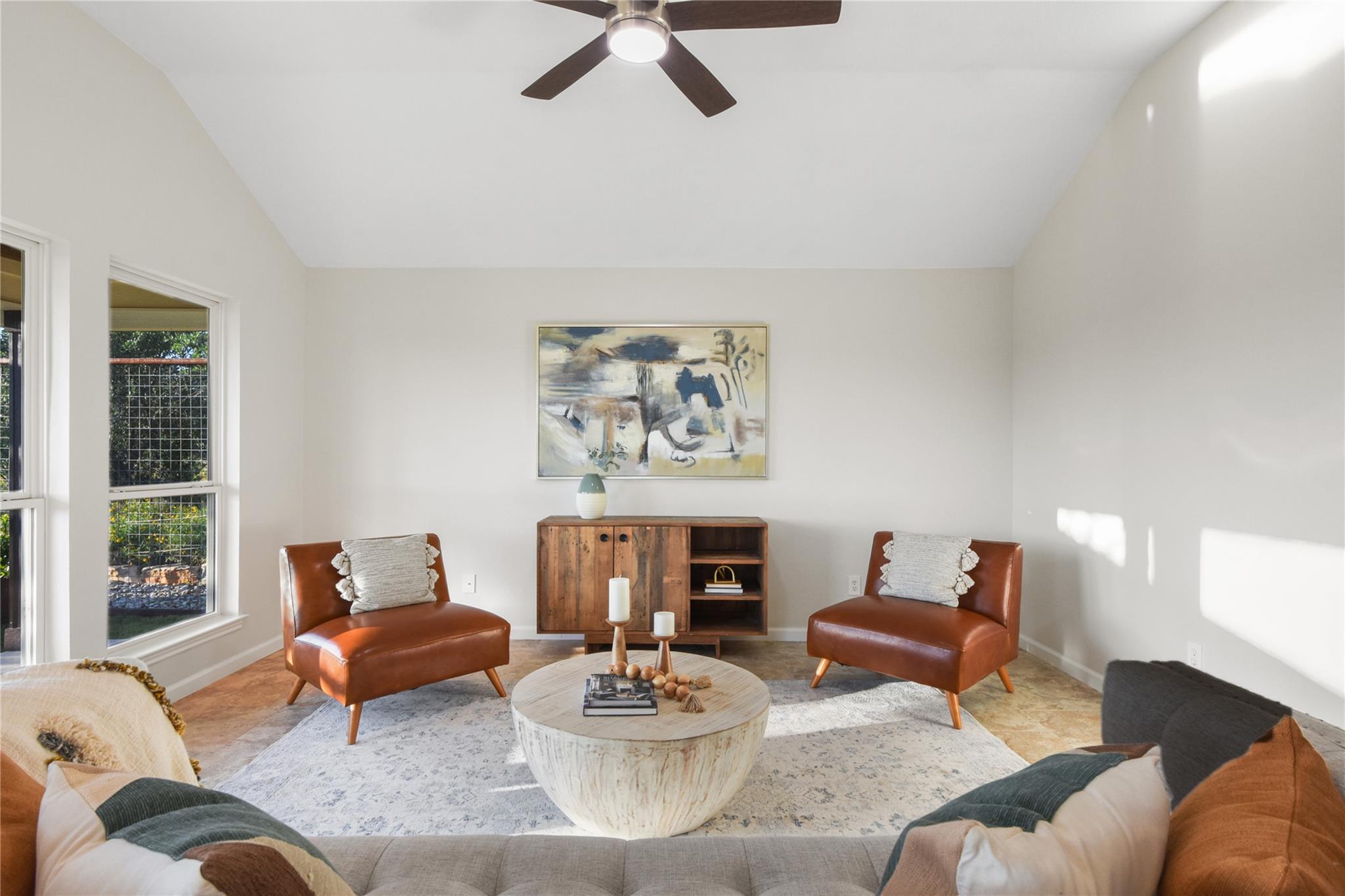 1104 Cliffview DR — photo 4