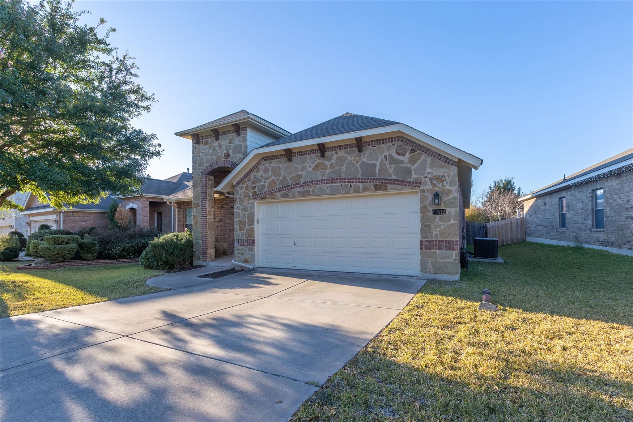 11512 Flushwing DR — photo 5