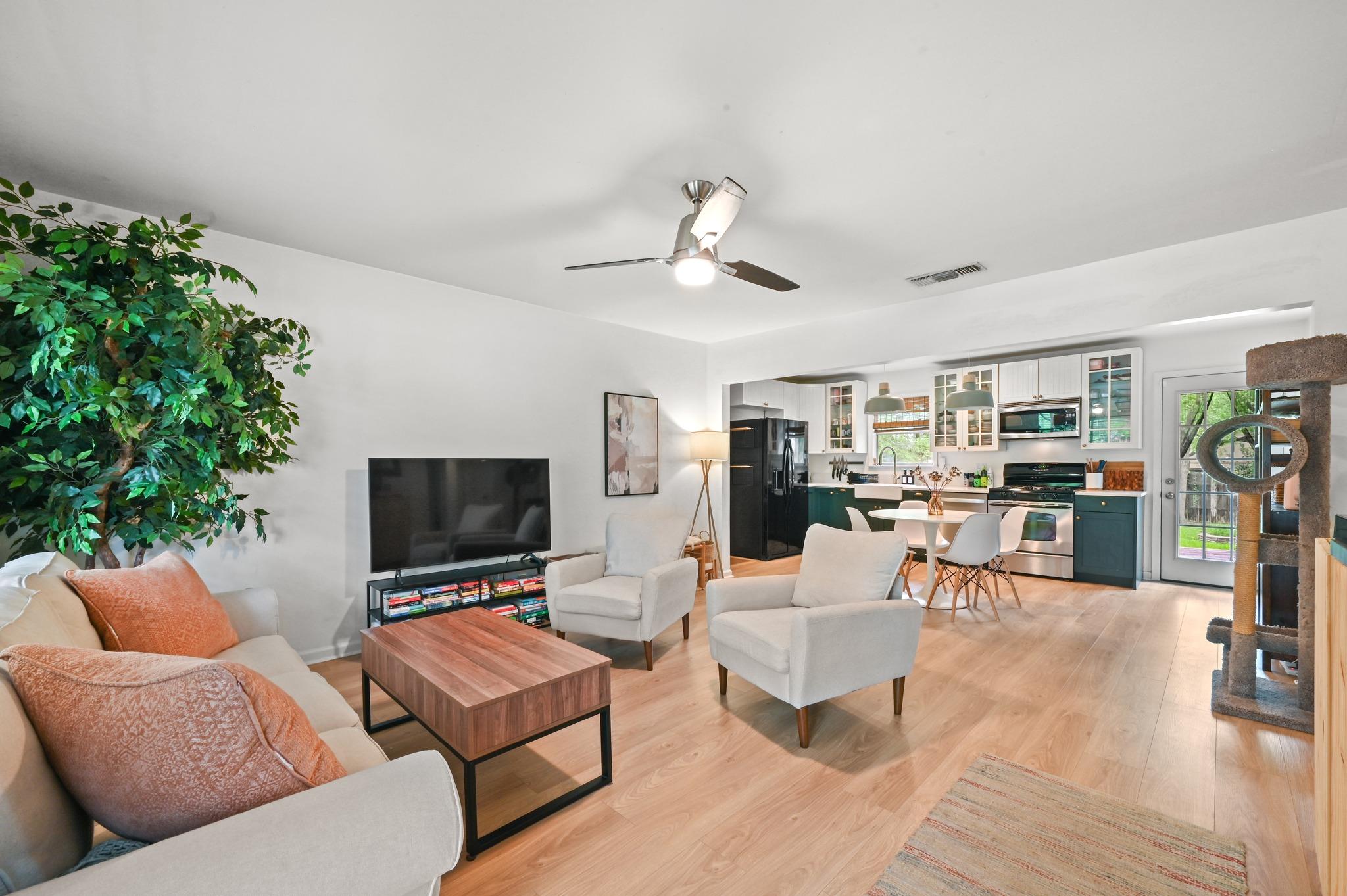 6207 Hickman Ave — photo 4