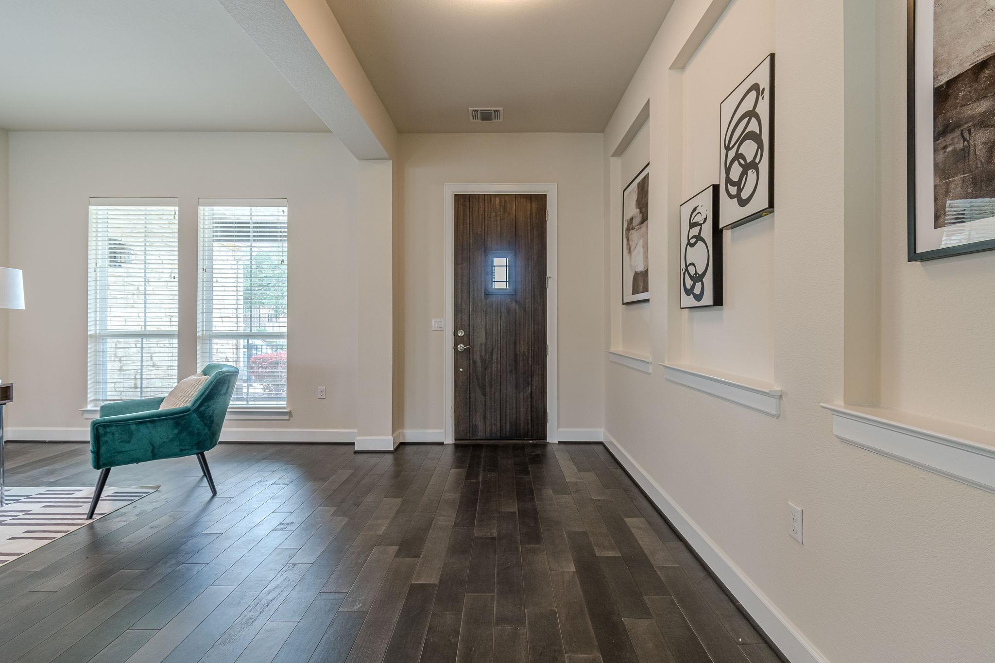 225 Jumping Laurel ST — photo 4