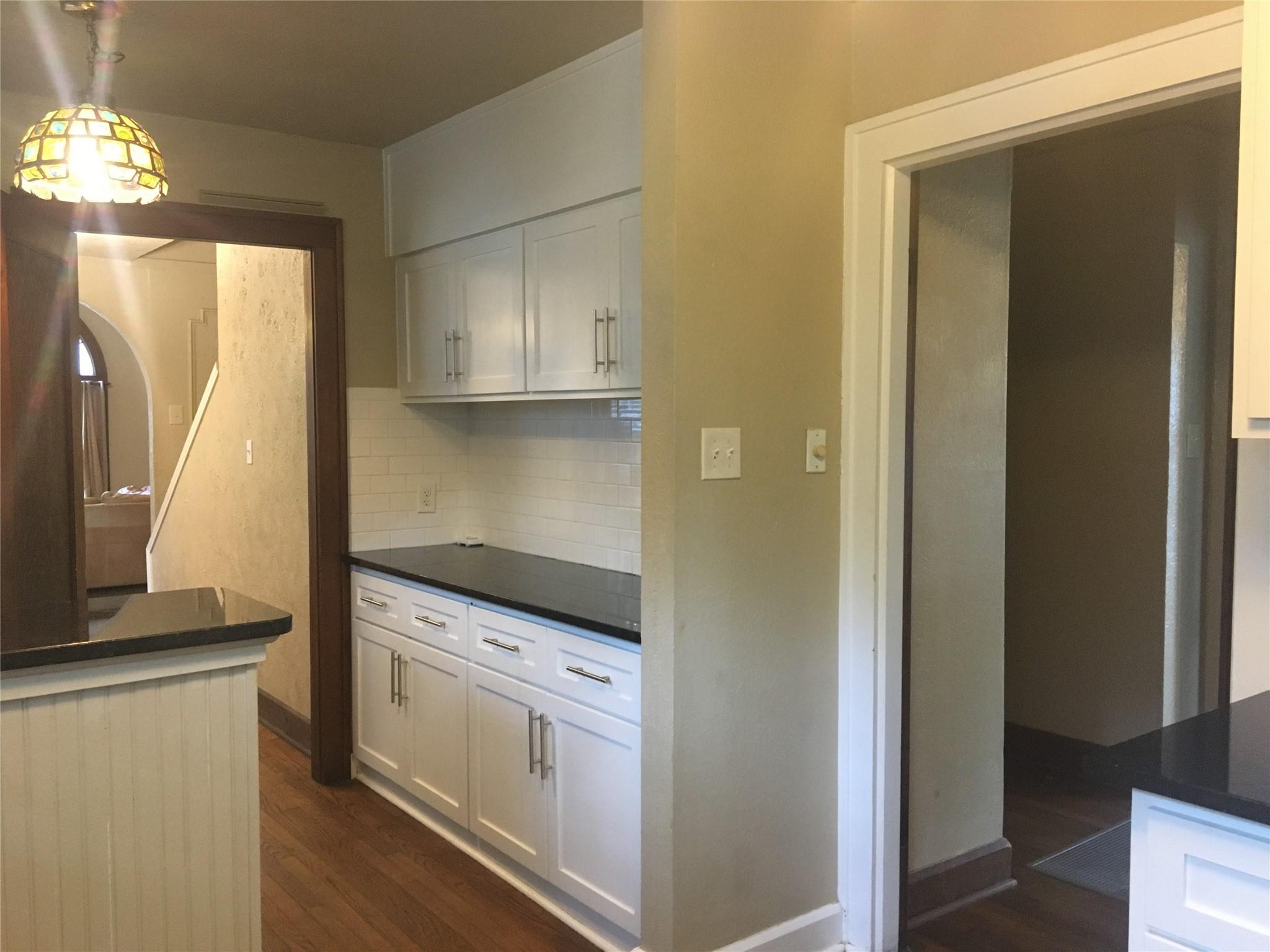 2830 San Gabriel ST #A — photo 5