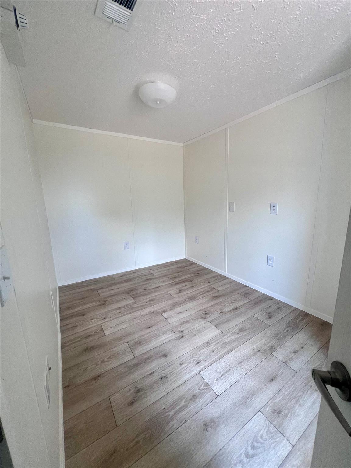 121 Kiowa DR — photo 3