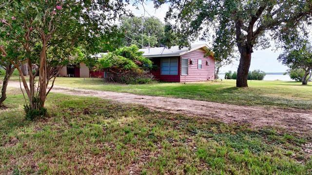 110 Lakecrest DR — photo 3