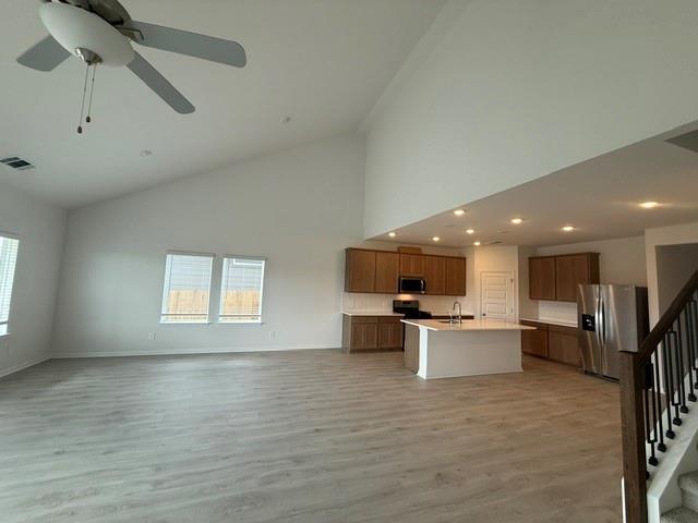 125 Skyview Farm LN — photo 4