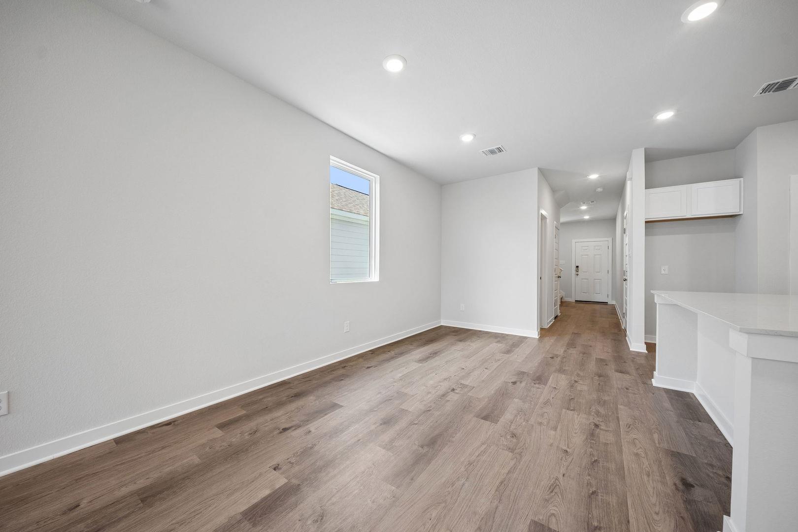 224 Escape WAY — photo 5