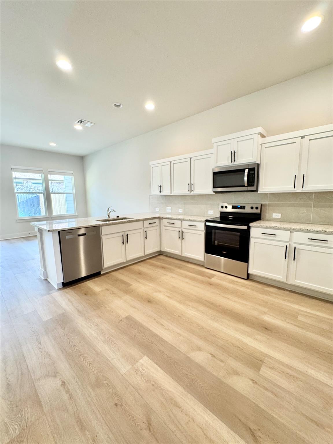 108 Zayd CT #B — photo 3