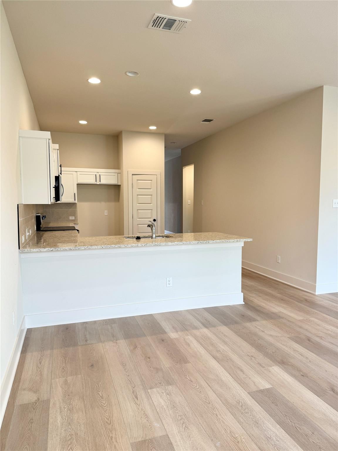 108 Zayd CT #B — photo 4