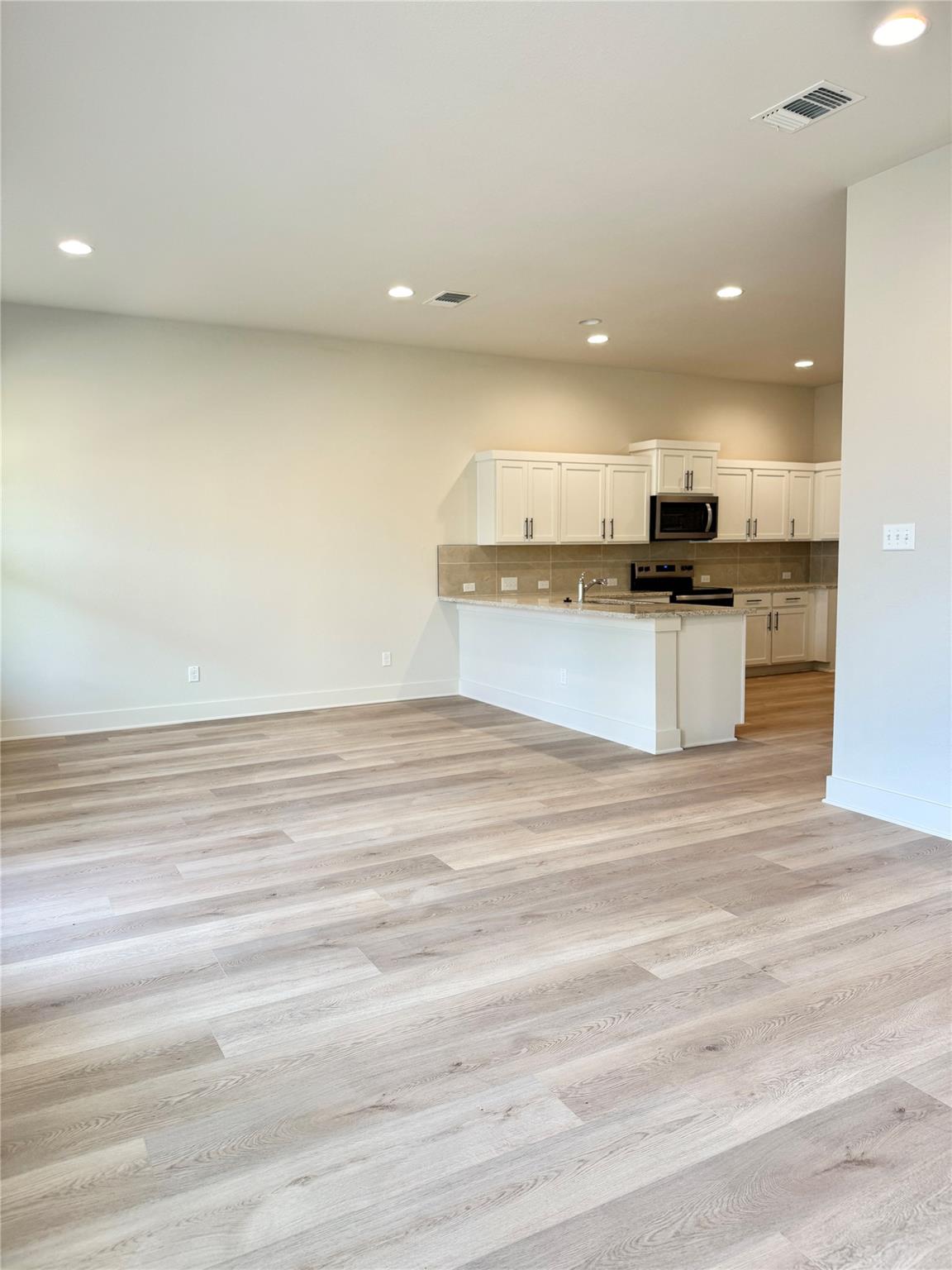 108 Zayd CT #B — photo 5