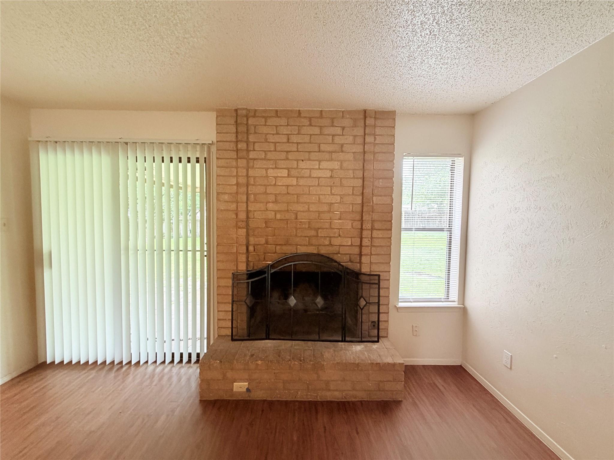 10904 Meadgreen CT — photo 5